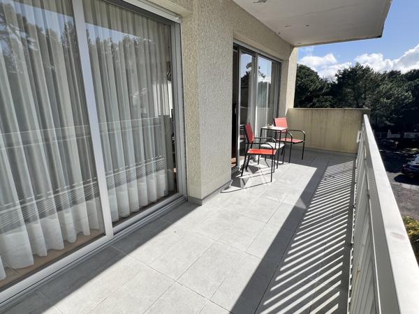 ROYAN - QUARTIER DU PARC - BEL APPARTEMENT T4 - 2 TERRASSES - GARAGE - PARKING - CAVE