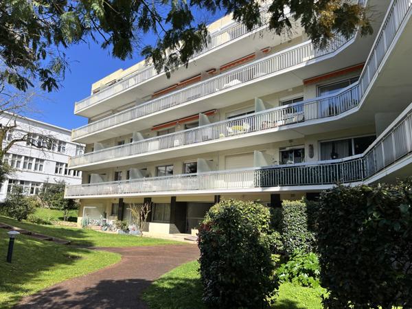 ROYAN - QUARTIER DU PARC - BEL APPARTEMENT T4 - 2 TERRASSES - GARAGE - PARKING - CAVE
