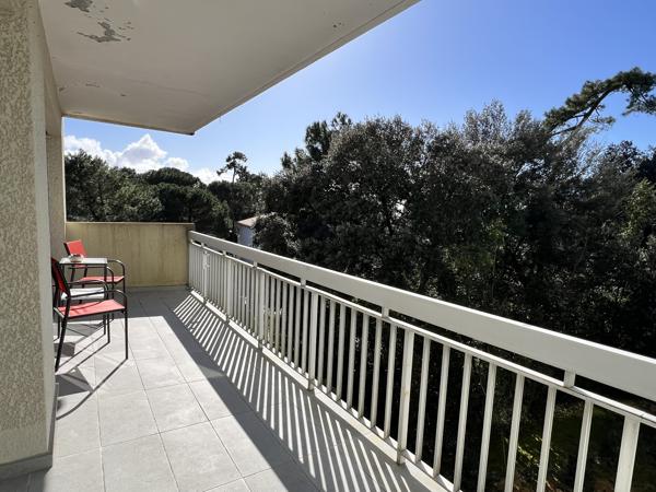 ROYAN - QUARTIER DU PARC - BEL APPARTEMENT T4 - 2 TERRASSES - GARAGE - PARKING - CAVE