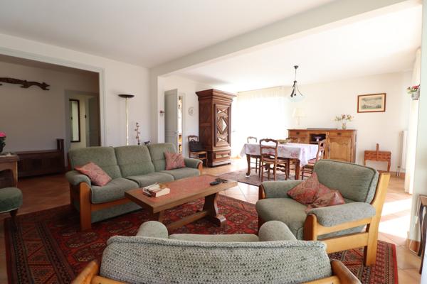 ROYAN - QUARTIER DU PARC - BEL APPARTEMENT T4 - 2 TERRASSES - GARAGE - PARKING - CAVE