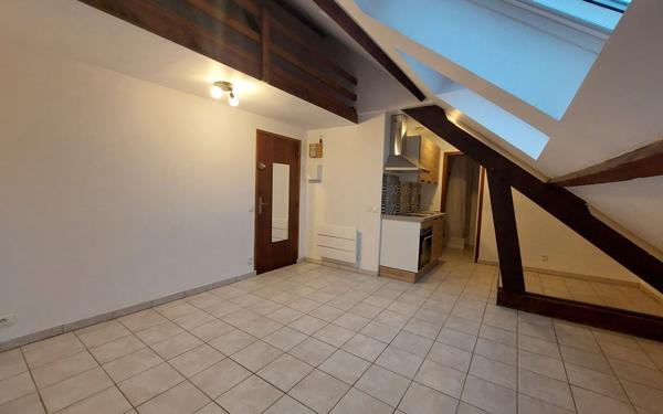Appartement à louer    1 pièce •  Saint-Fargeau-Ponthierry