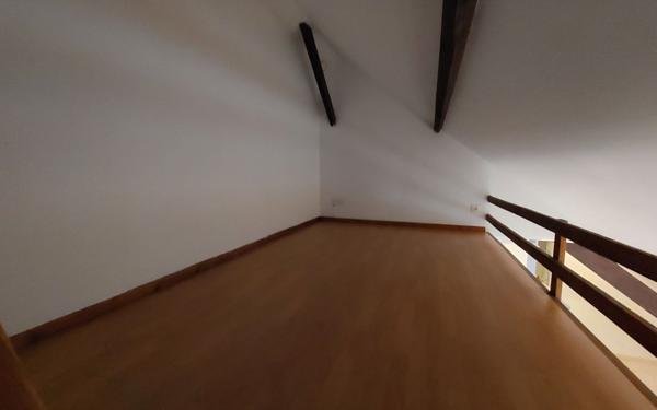 Appartement à louer    1 pièce •  Saint-Fargeau-Ponthierry