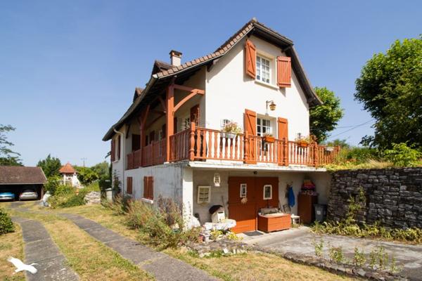 Maison à vendre 276 000 € Salies-de-Béarn 7 p 225 m² DPE E