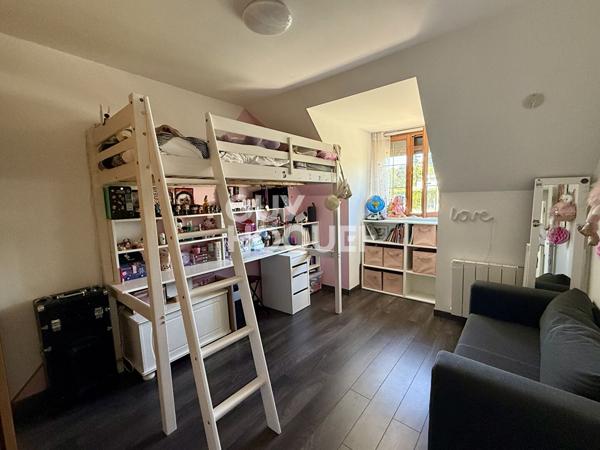 EPONE - Maison 6 pièces 4 Chambres