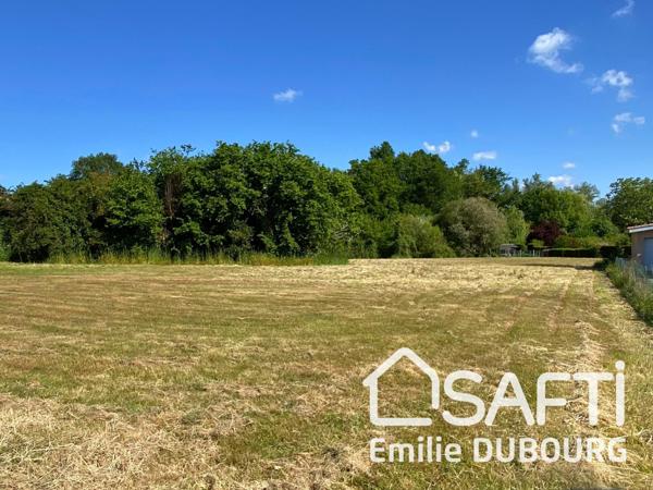 Terrain de 1900 m² - LIBRE CONSTRUCTEUR