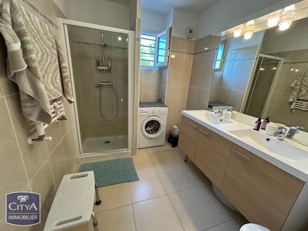 Appartement à vendre 3 pièces 62m² Fréjus (83600)