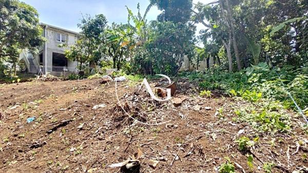 TERRAIN 652 m2 - CENTRE VILLE DE SAINT JOSPEH