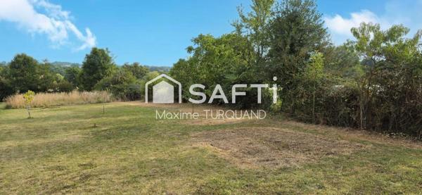 Longère rénovée, 126m², 4 chambres, atelier, 1670m² de terrain.