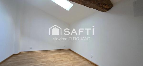 Longère rénovée, 126m², 4 chambres, atelier, 1670m² de terrain.