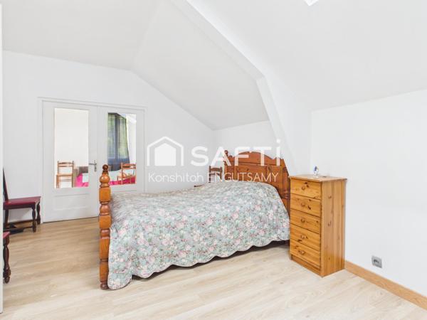 Maison de ville de 142m², 3 chambres et un garage de 47m²