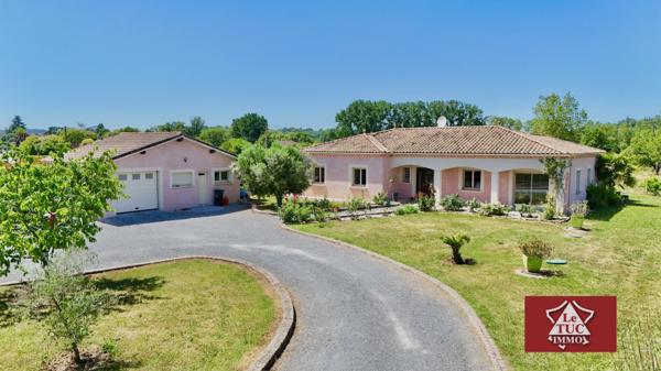 Maison contemporaine, 3 chambres avec garage et terrain Casseneuil (47440)