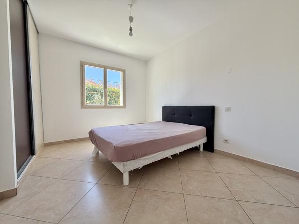 Maison contemporaine, 3 chambres avec garage et terrain Casseneuil (47440)