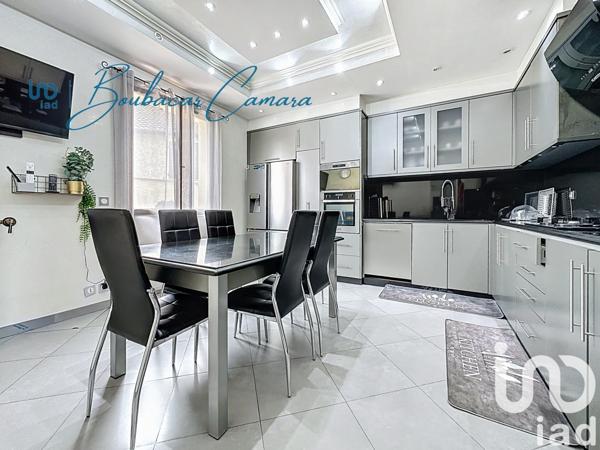 Maison à vendre 8 pièces 203 m² Sartrouville