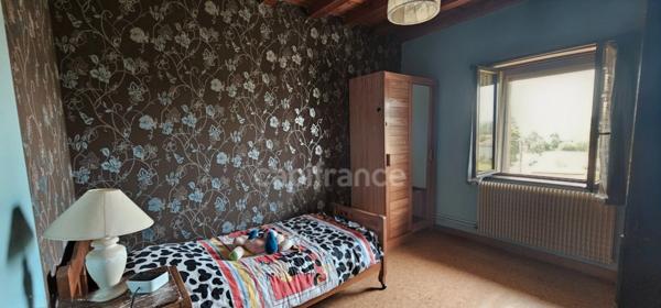 Ancienne ferme rénovée avec dépendances (39110)- Charme et potentiel exceptionnel