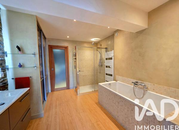 Maison à vendre 6 pièces 159,86 m² Fabrègues
