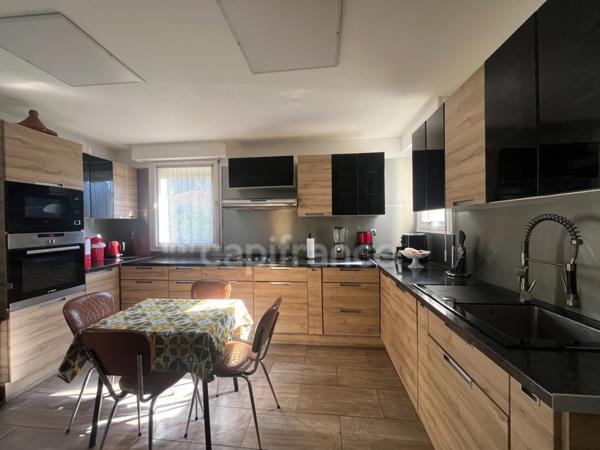 À vendre – Propriété d’exception de 472 m² habitables sur parc arboré de 5 000 m² – Lourdes