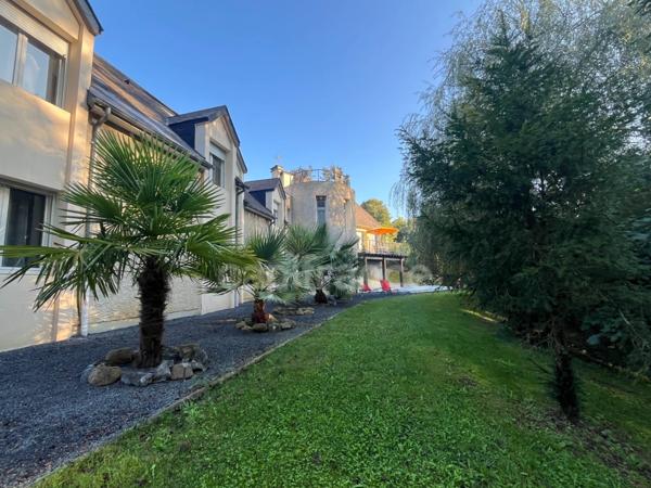 À vendre – Propriété d’exception de 472 m² habitables sur parc arboré de 5 000 m² – Lourdes
