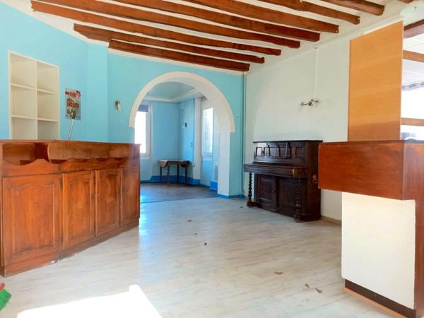 Immeuble à vendre VILLEVALLIER (89)