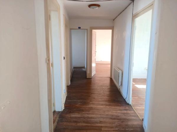 Immeuble à vendre VILLEVALLIER (89)