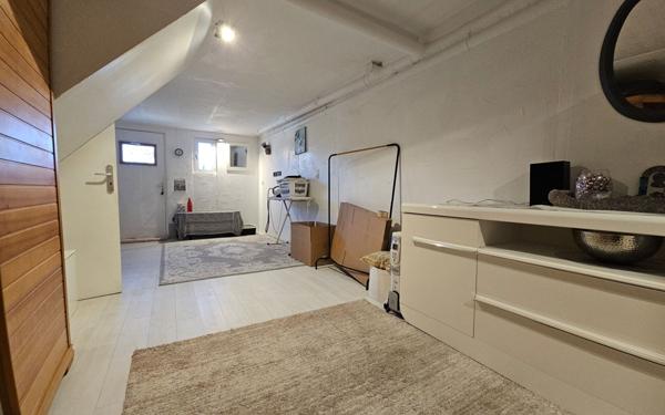 Maison à vendre    6 pièces • 115 m2 Saint-Étienne