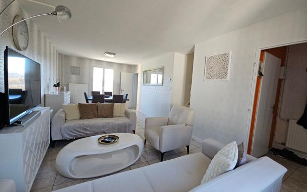 Maison à vendre    6 pièces • 115 m2 Saint-Étienne