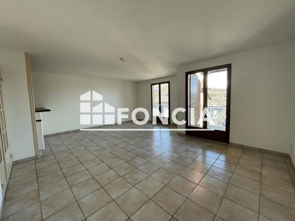 Location Appartement 3 pièces 75.35 m² - 8 RUE DES PERVENCHES Gap 05000