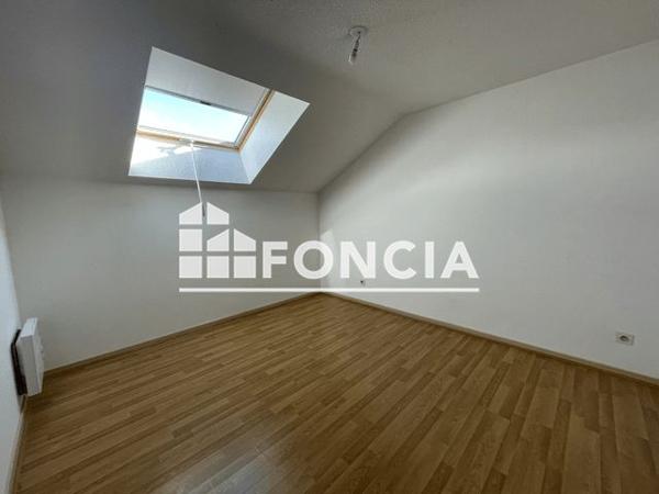 Location Appartement 3 pièces 75.35 m² - 8 RUE DES PERVENCHES Gap 05000