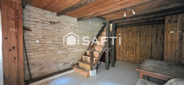 Maison ancienne en pierre à rénover – Laignes (21330)