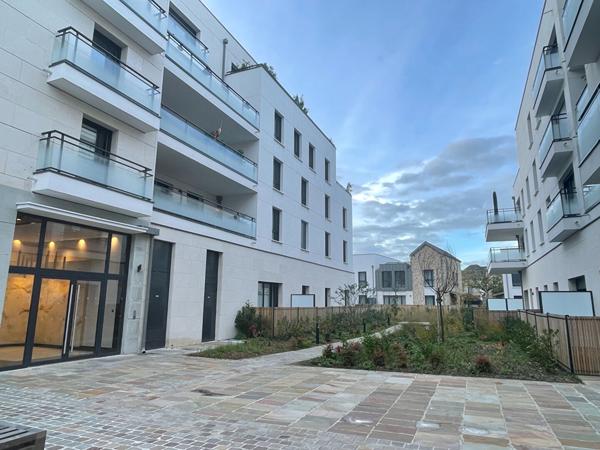 Appartement 2 pièces - SAINT MAUR-LA VARENNE