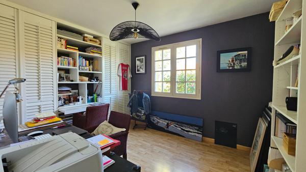 Maison familiale 162 m2 + maison à rénover 58 m2 + piscine - L'Agence Locale