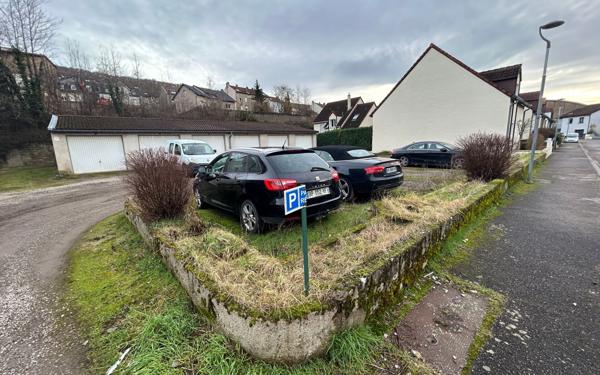 Stationnement à vendre    95 m2 Algrange