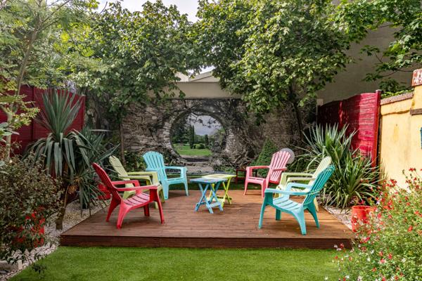 NANTERRE - QUARTIER DU VIEUX PONT  - MAISON 107 M² + STUDIO 27 M² - 4 CHAMBRES - TERRASSES - JARDIN - PARKING - STUDIO 27 M² -