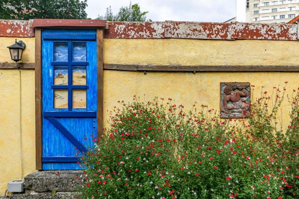 NANTERRE - QUARTIER DU VIEUX PONT  - MAISON 107 M² + STUDIO 27 M² - 4 CHAMBRES - TERRASSES - JARDIN - PARKING - STUDIO 27 M² -