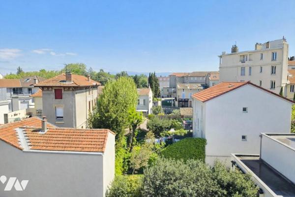 Appartement de 160m2 avec garage et cave 