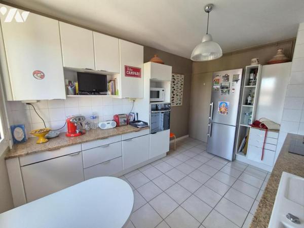 Appartement de 160m2 avec garage et cave 