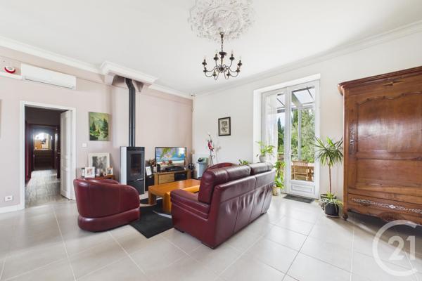 Maison à vendre  10 pièces - 225 m 2   LE BOUSCAT  - 33