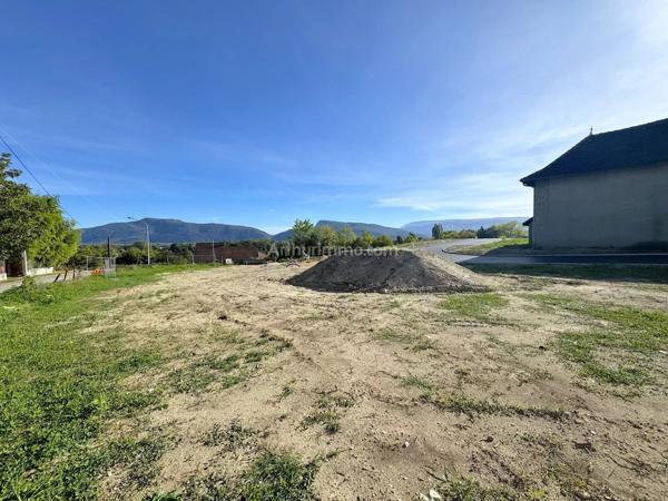 Vente Terrain 500 m2 à Les Avenières Veyrins-Thuellin