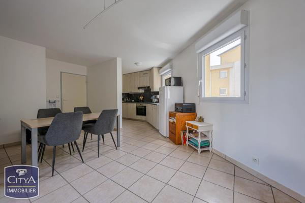 Appartement à vendre 2 pièces 49.77m² Chambéry (73000)