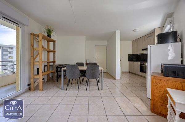 Appartement à vendre 2 pièces 49.77m² Chambéry (73000)