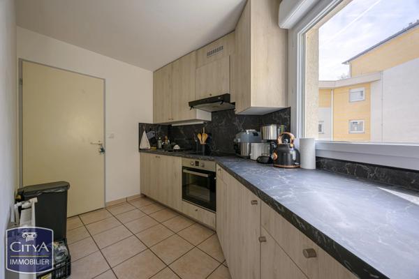 Appartement à vendre 2 pièces 49.77m² Chambéry (73000)