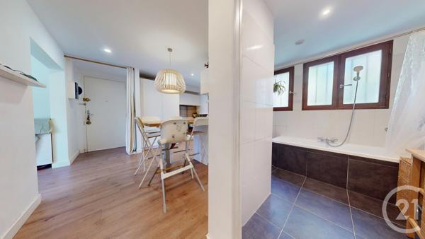 Appartement F3 à vendre  3 pièces - 64,40 m 2   BIARRITZ  - 64