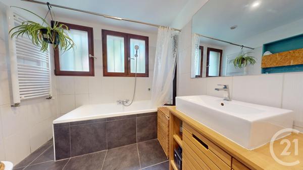 Appartement F3 à vendre  3 pièces - 64,40 m 2   BIARRITZ  - 64