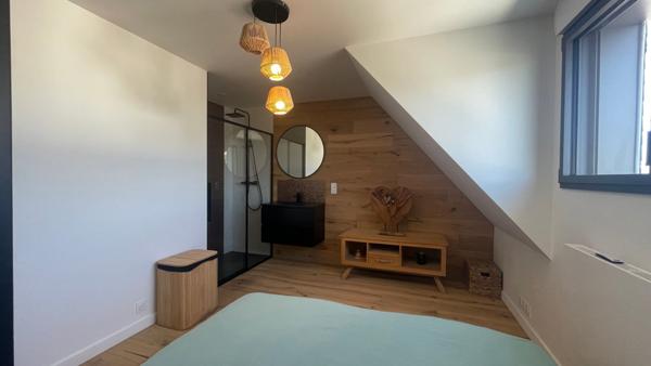 Saint-Pierre Quiberon, côté Baie - Maison entièrement rénovée en Centre-bourg et au calme