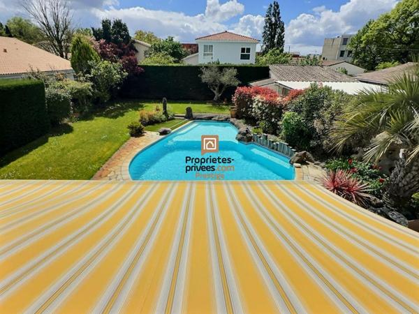 DEPT 33  Mérignac - Maison d'exception 8 pièce(s) 181 m2 avec jardin paysagé et piscine chauffée