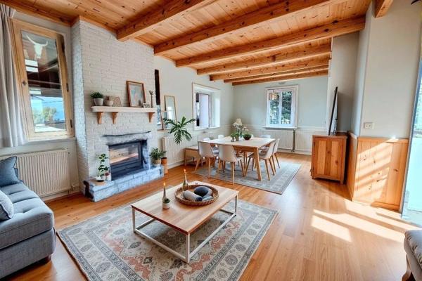 L’authenticité de la pierre, la chaleur des volumes, la vue des montagnes… votre future maison vous attend.