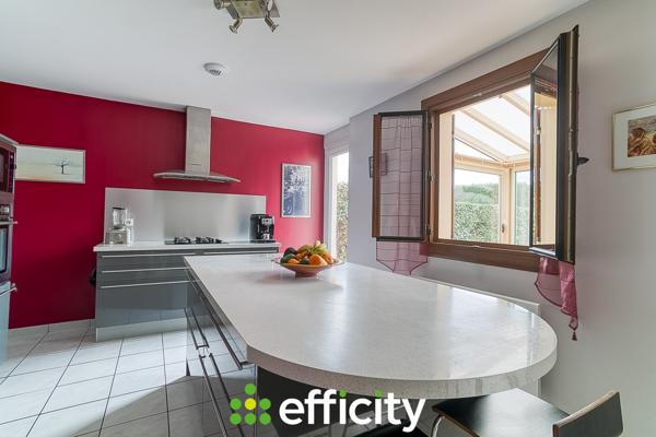 Maison 6 pièces - 96 m² Exclusivité efficity