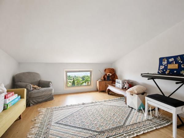 Maison à NICE-GAIRAUT (06100)