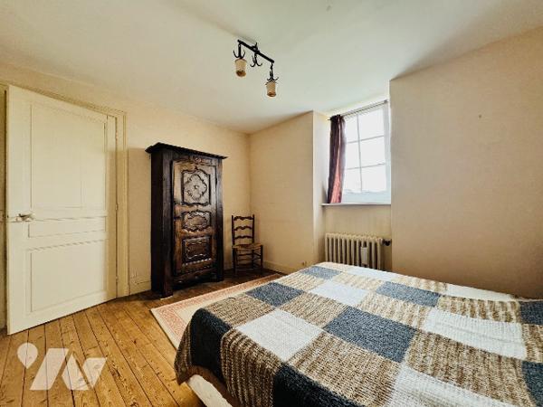 Maison centre ville avec garages