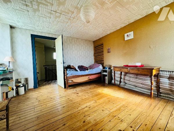 Maison centre ville avec garages