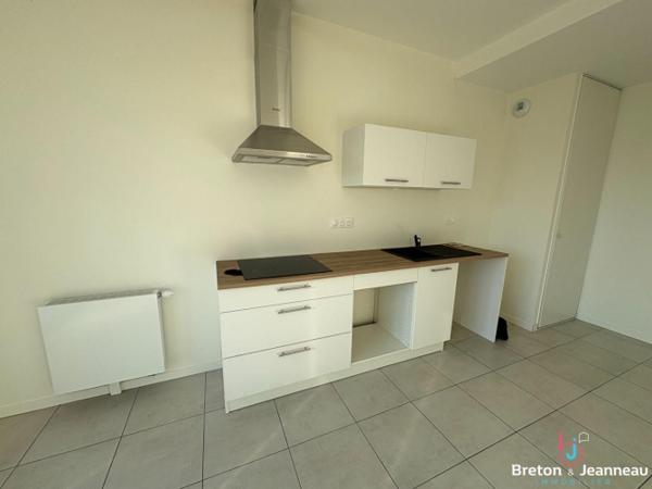 Appartement T1 avec parking - Laval - Secteur Hilard